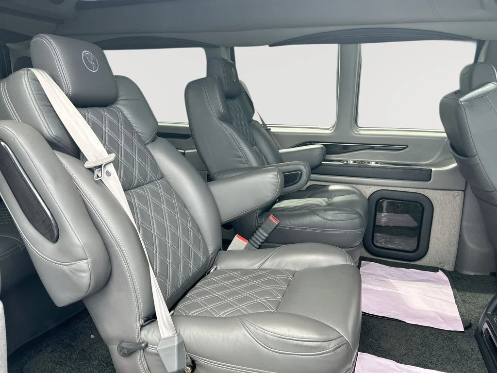 Used 2021 Silver Chevrolet LS image 26