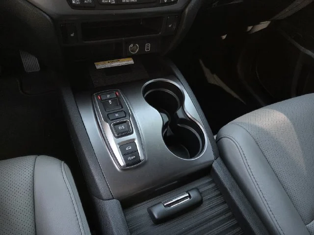 Used 2023  Honda EX-L image 13