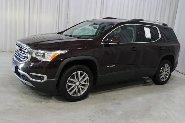 Used 2017 Red GMC SLE-2 image 28