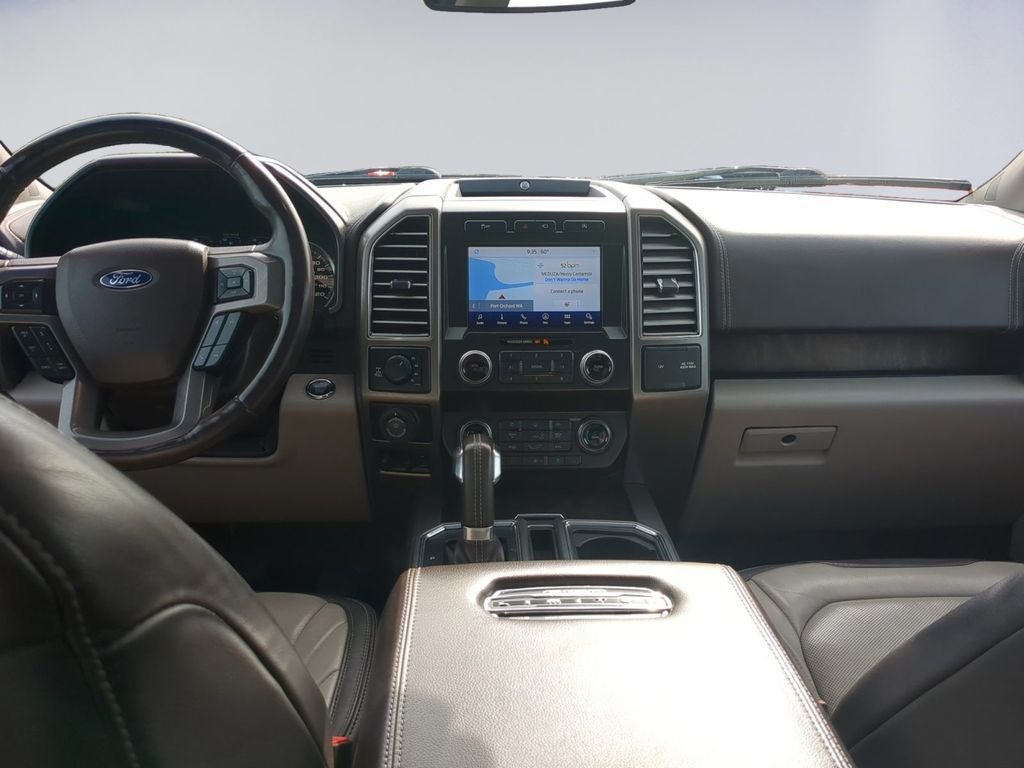 Used 2019  Ford Limited image 14