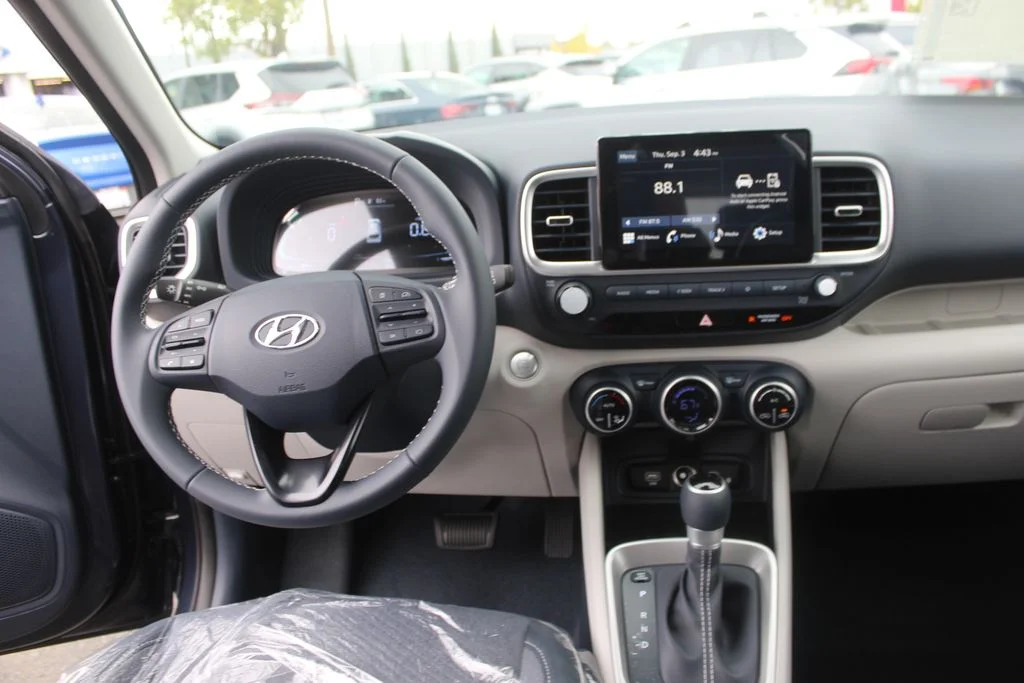 New 2026 White Hyundai SEL image 16