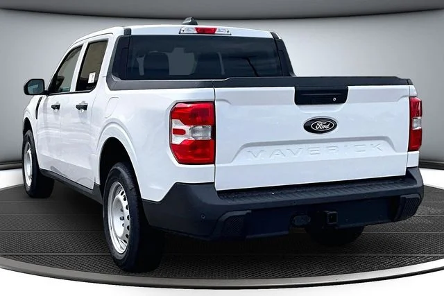 New 2026 Oxford White Ford XL image 3