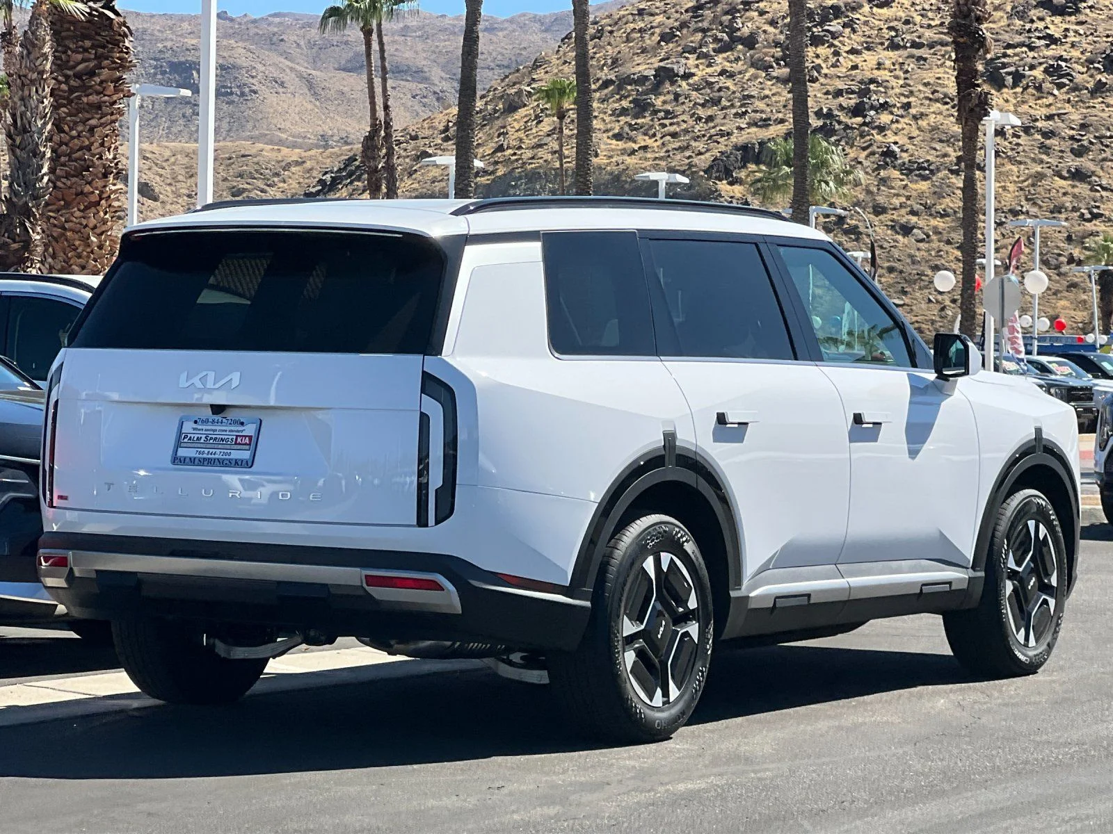 New 2027 White Kia EX image 3