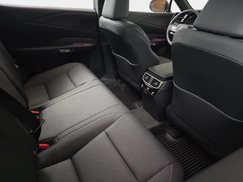 New 2026 Iridium Lexus PREMIUM PLUS image 11