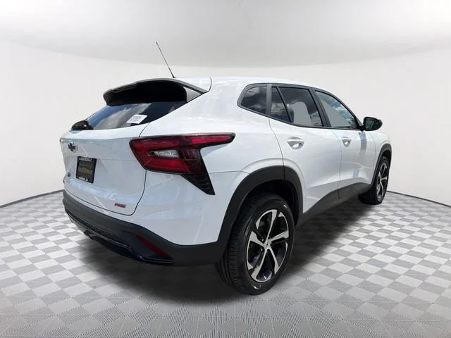 Used 2024 Summit White Chevrolet 1RS image 5