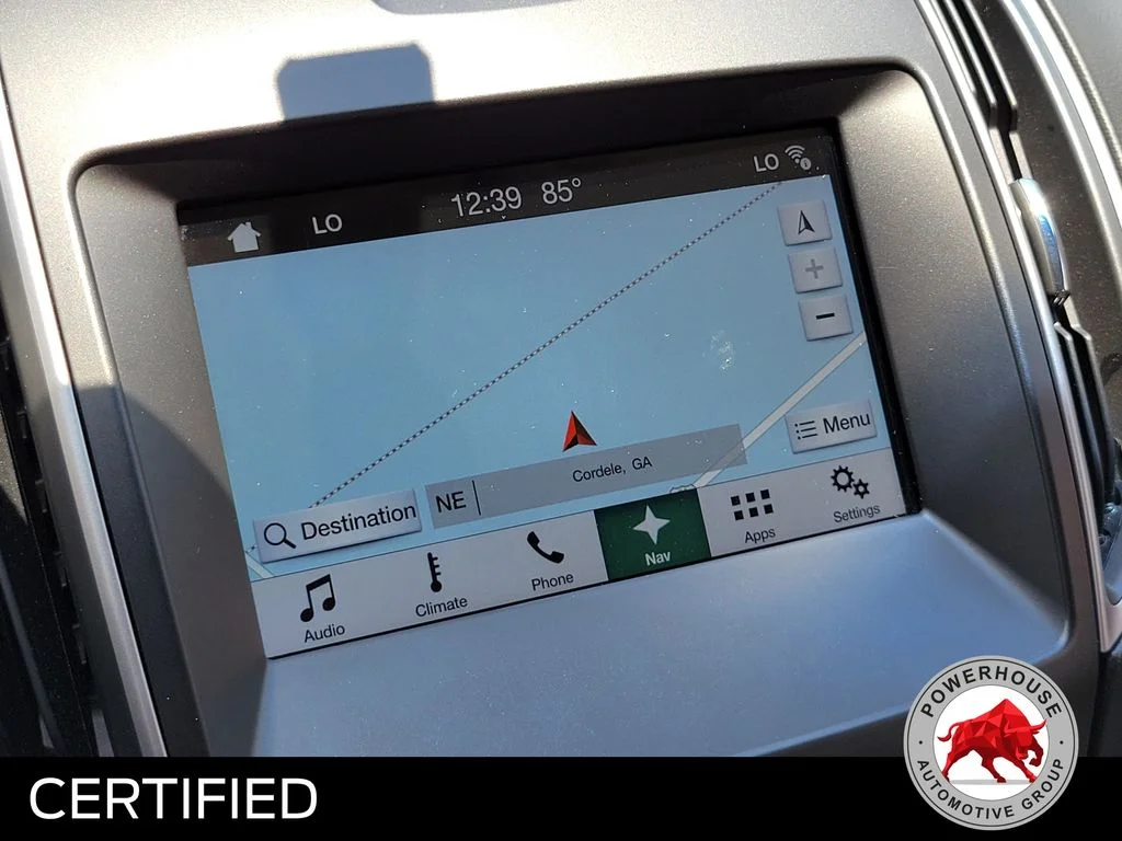 Used 2018 Red Ford SEL image 27