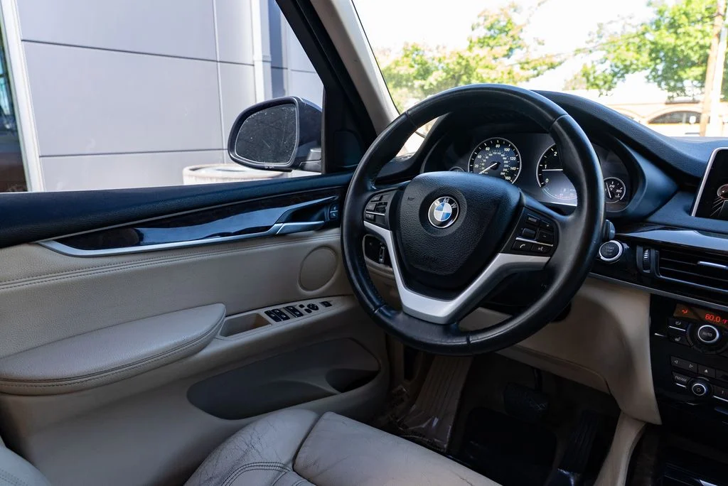 Used 2015 Gray BMW xDrive35d image 12
