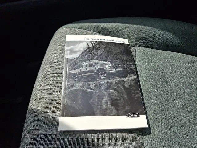 Used 2022 Blue Ford XLT image 26