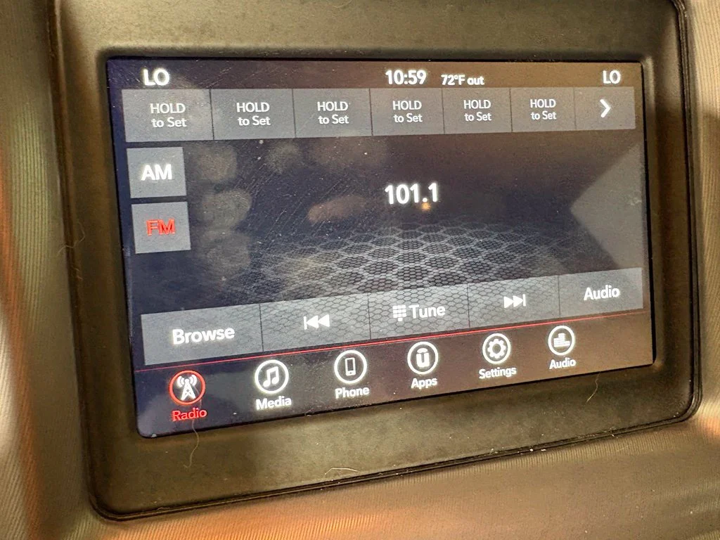 Used 2023 Red Dodge SXT image 26