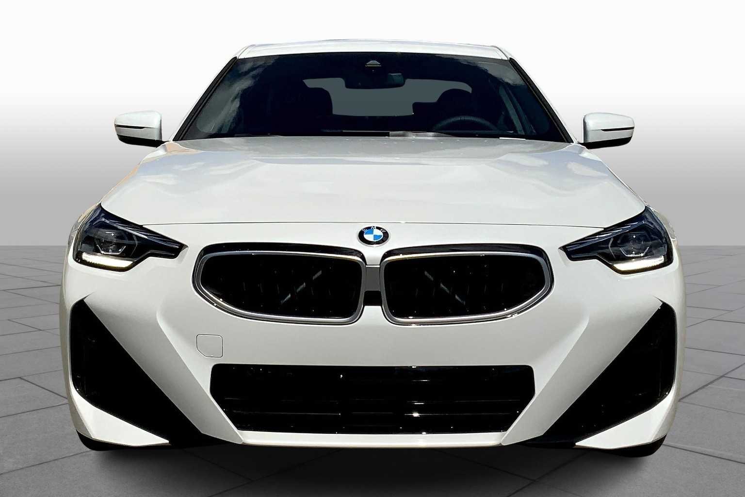 2025 BMW 2 Series 230i - Photo 3