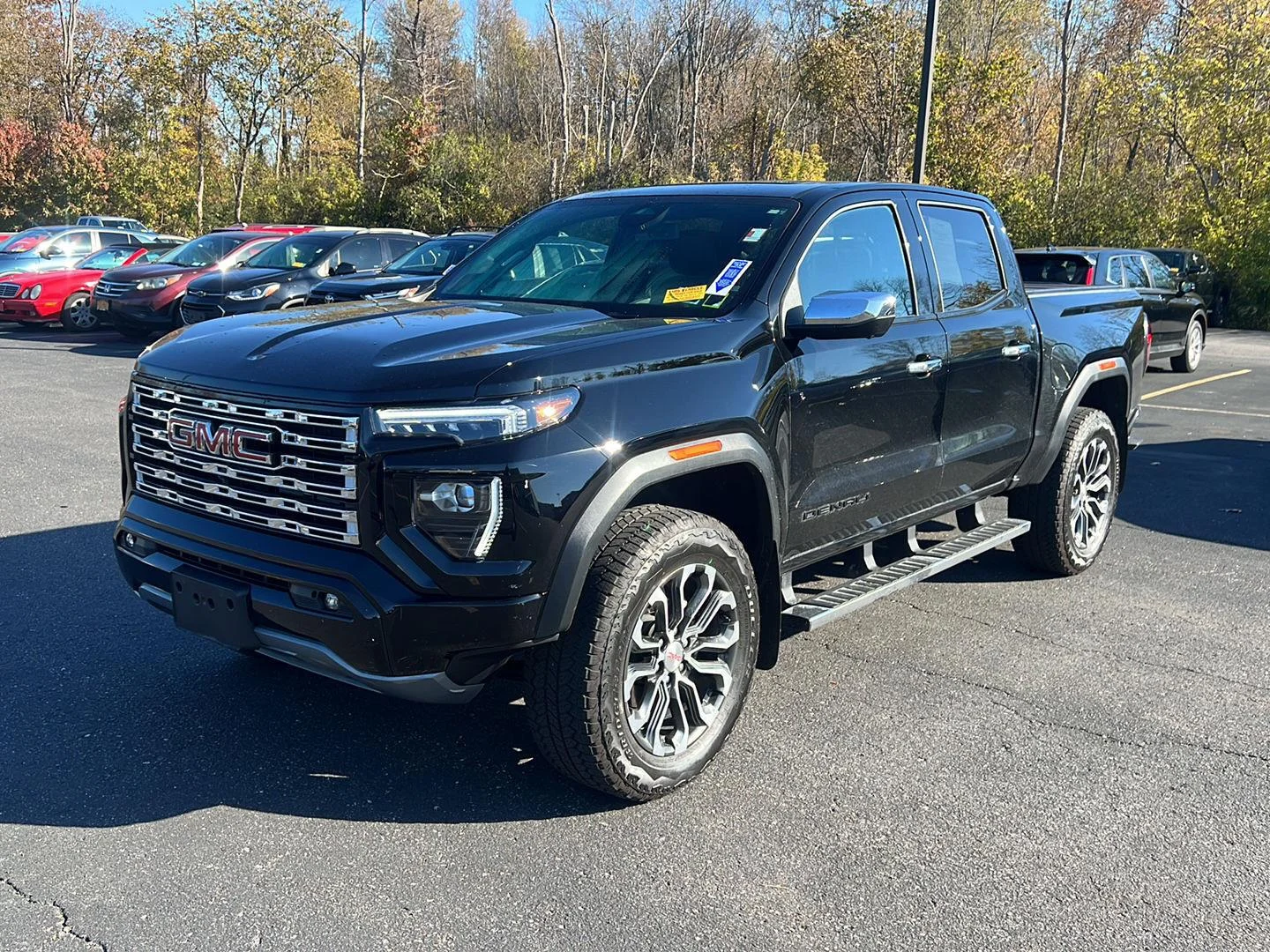 Used 2025 Onyx Black GMC 4WD Denali image 2