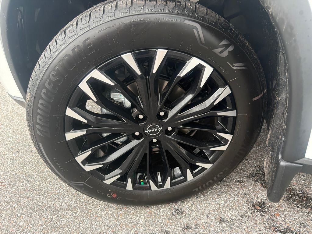 New 2026 Nissan Rogue Dark Armor 4D Sport Utility