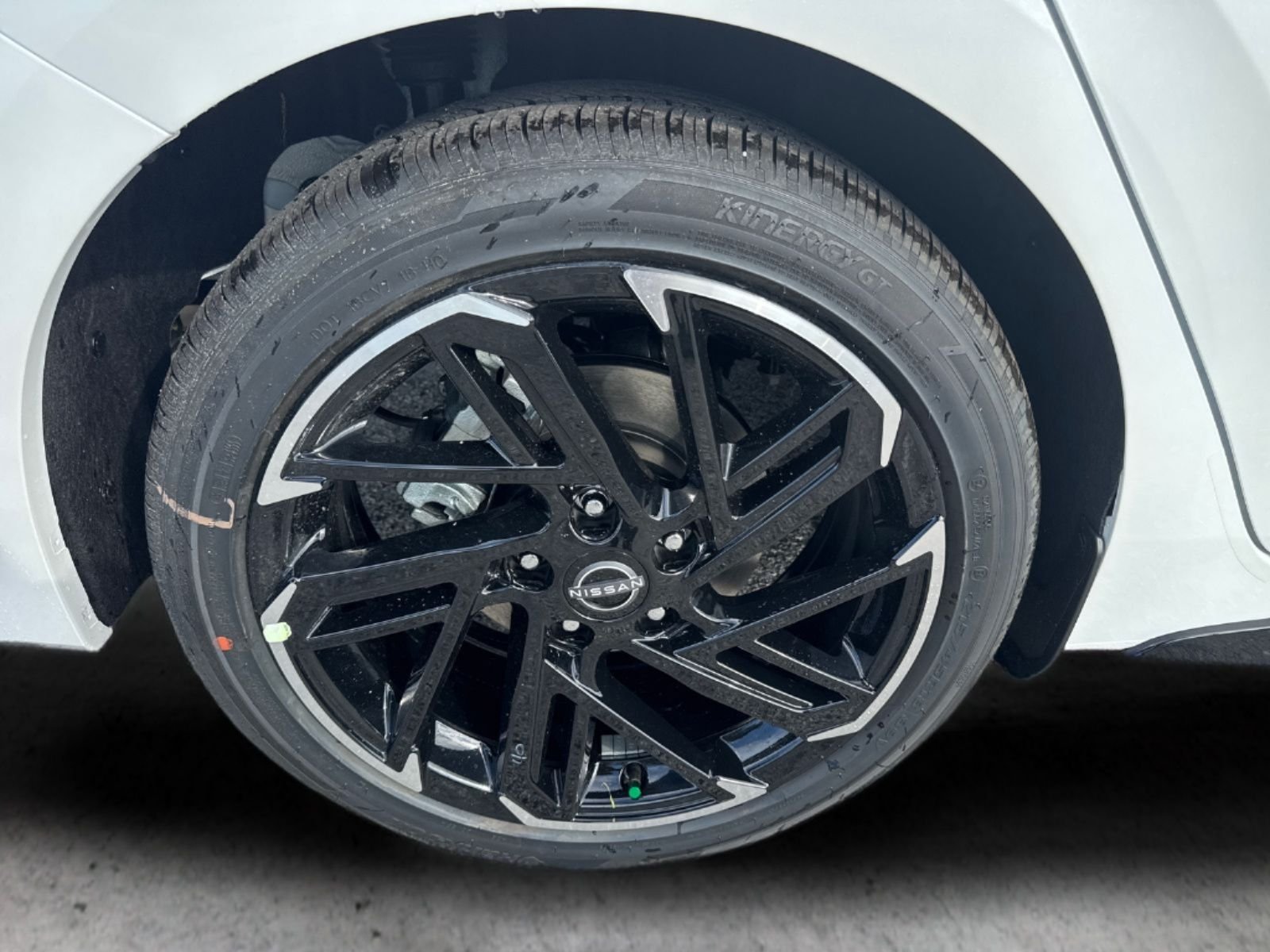 New 2026 White Nissan SR image 42