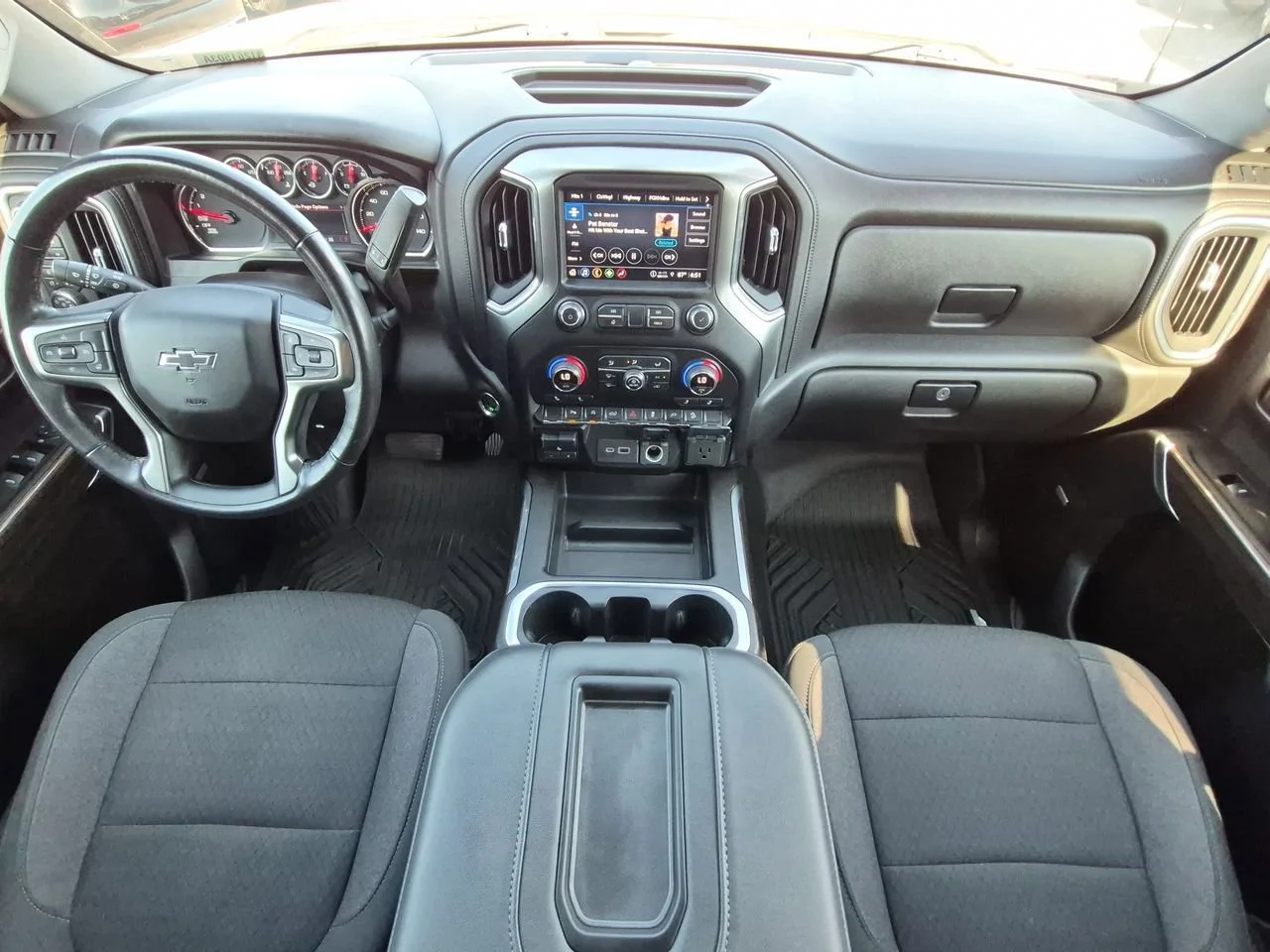 Used 2021 SUMMIT WHITE Chevrolet LT Trail Boss image 20