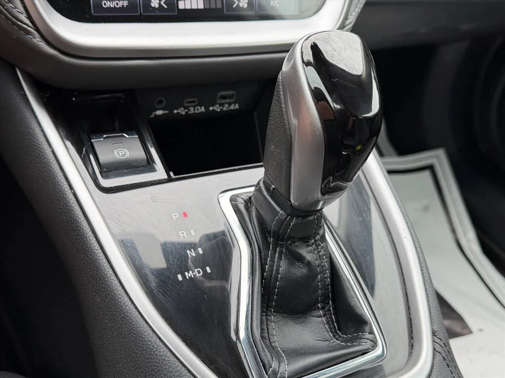 Used 2023 White Subaru Onyx Edition image 25