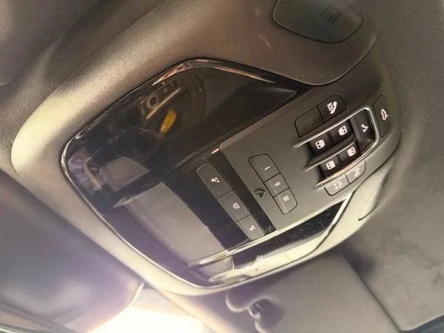 Used 2021 Gray Maserati Base image 24