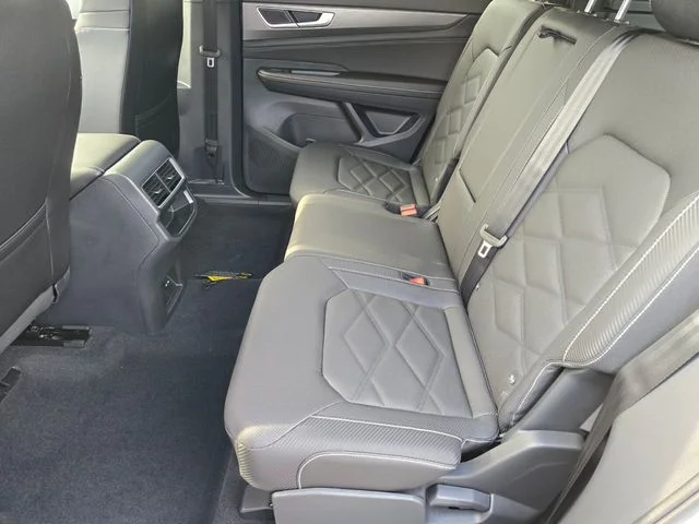 2026 Volkswagen Atlas Cross Sport SE w/Tech - Photo 7
