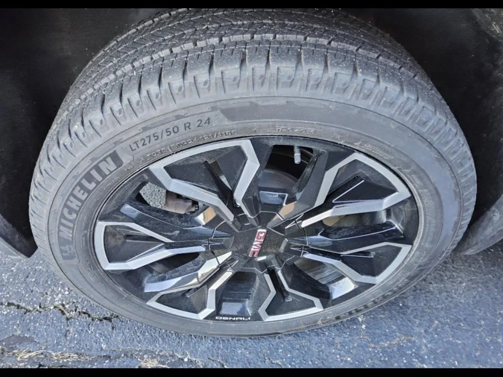 Used 2026 Deep Ocean Metallic GMC Denali Max Range image 14