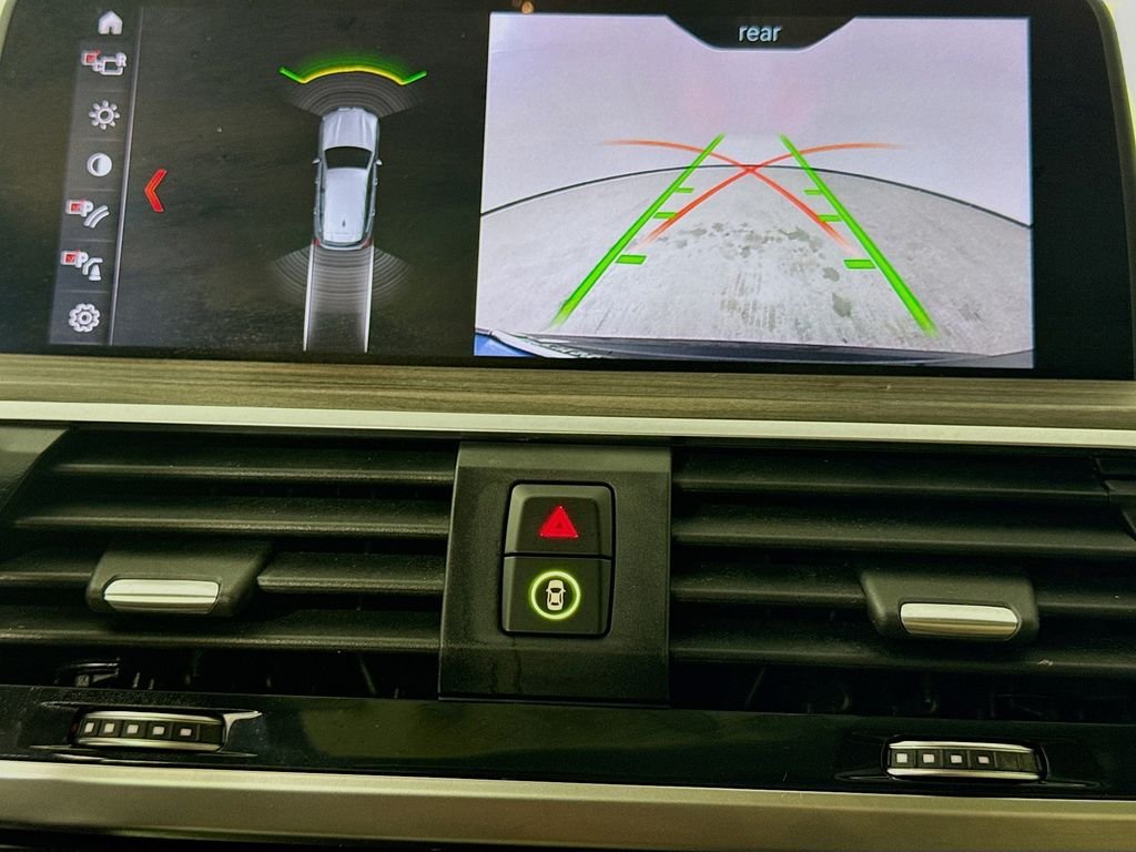 Used 2019 Black Sapphire Metallic BMW sDrive30i image 18