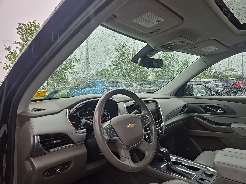 Used 2020 Mosaic Black Metallic Chevrolet Premier image 3