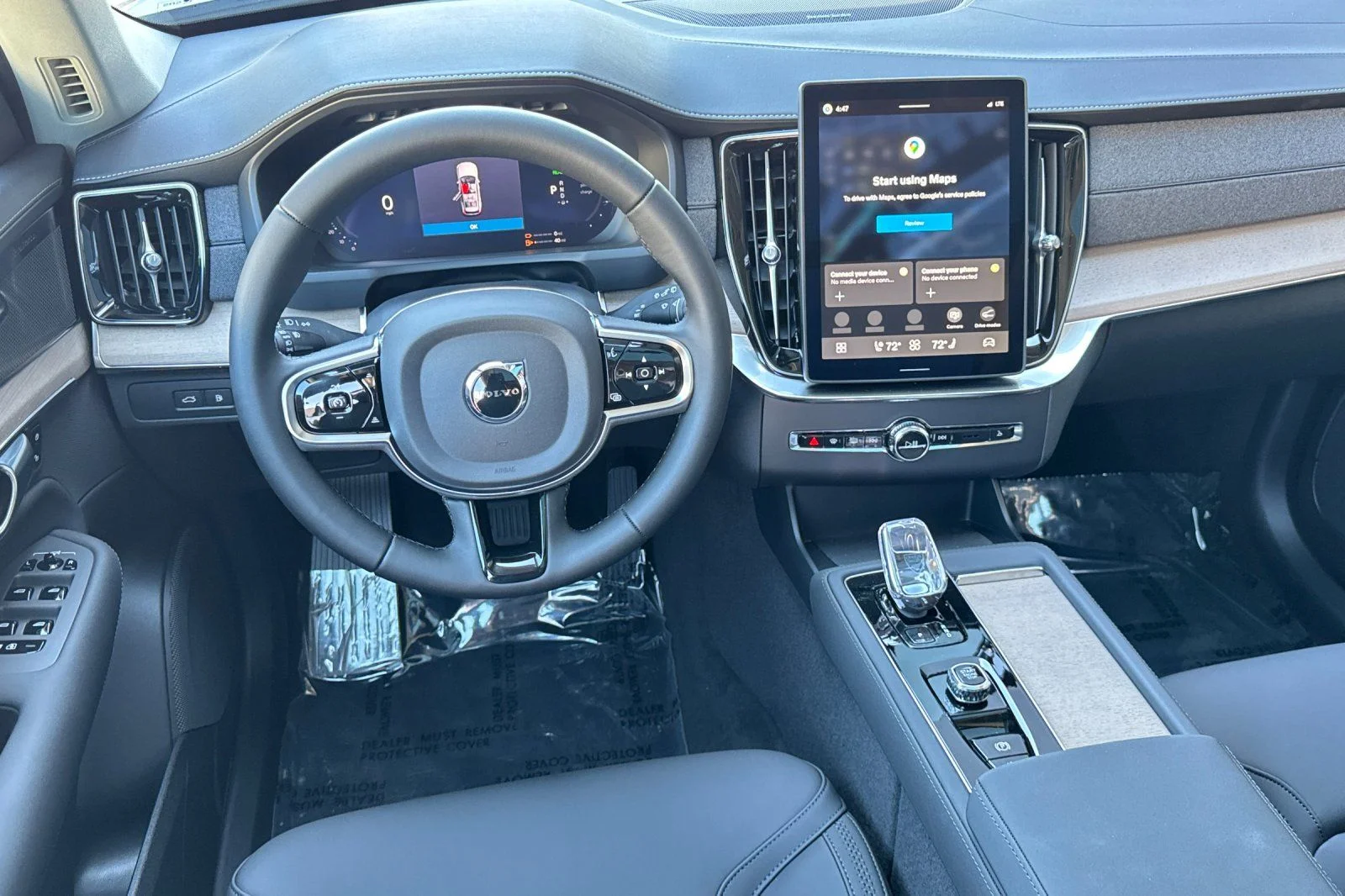 New 2026 Crystal White Volvo T8 Plus 7-Seater image 16