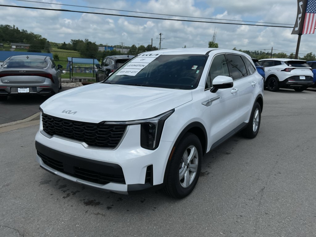 Used 2026 Whi Kia LX image 4