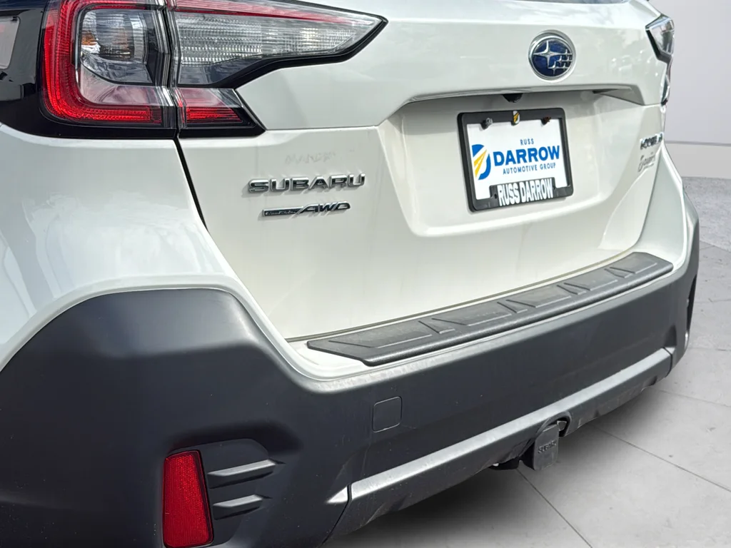 Used 2022 White Subaru Premium image 6