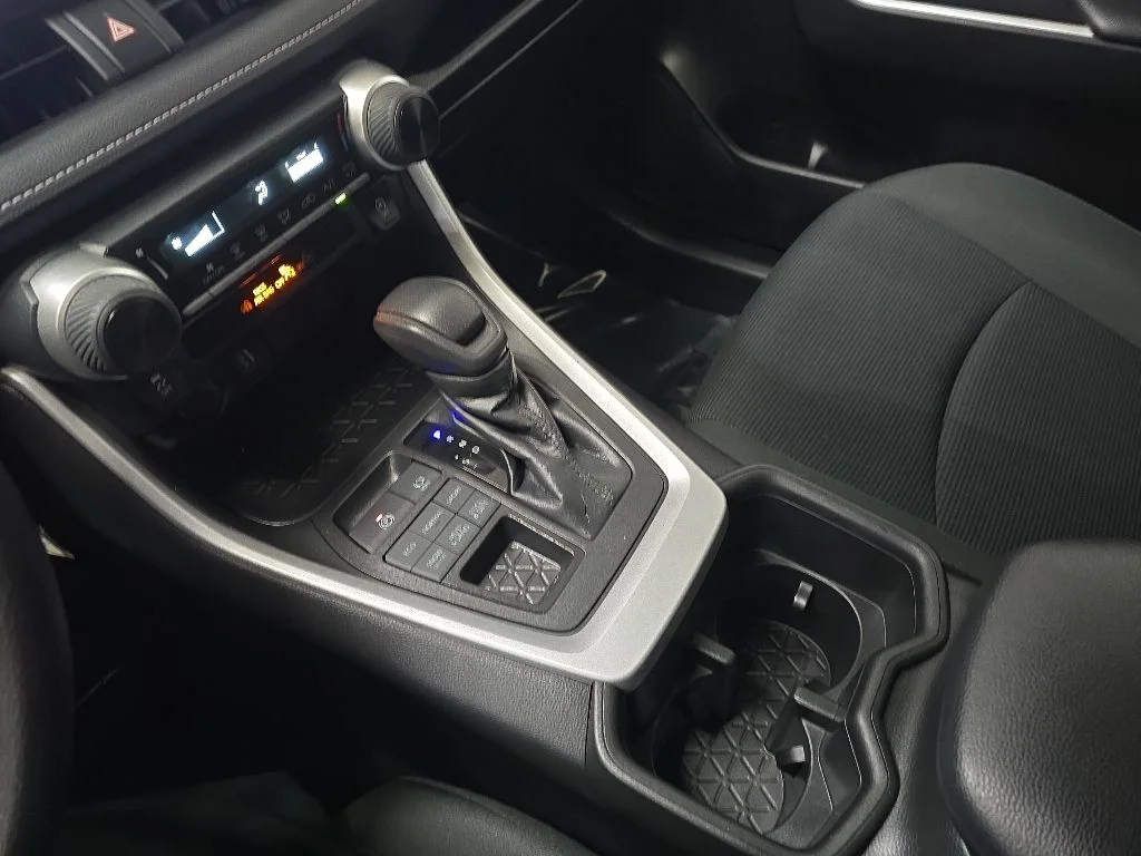 Used 2023 White Toyota LE image 26
