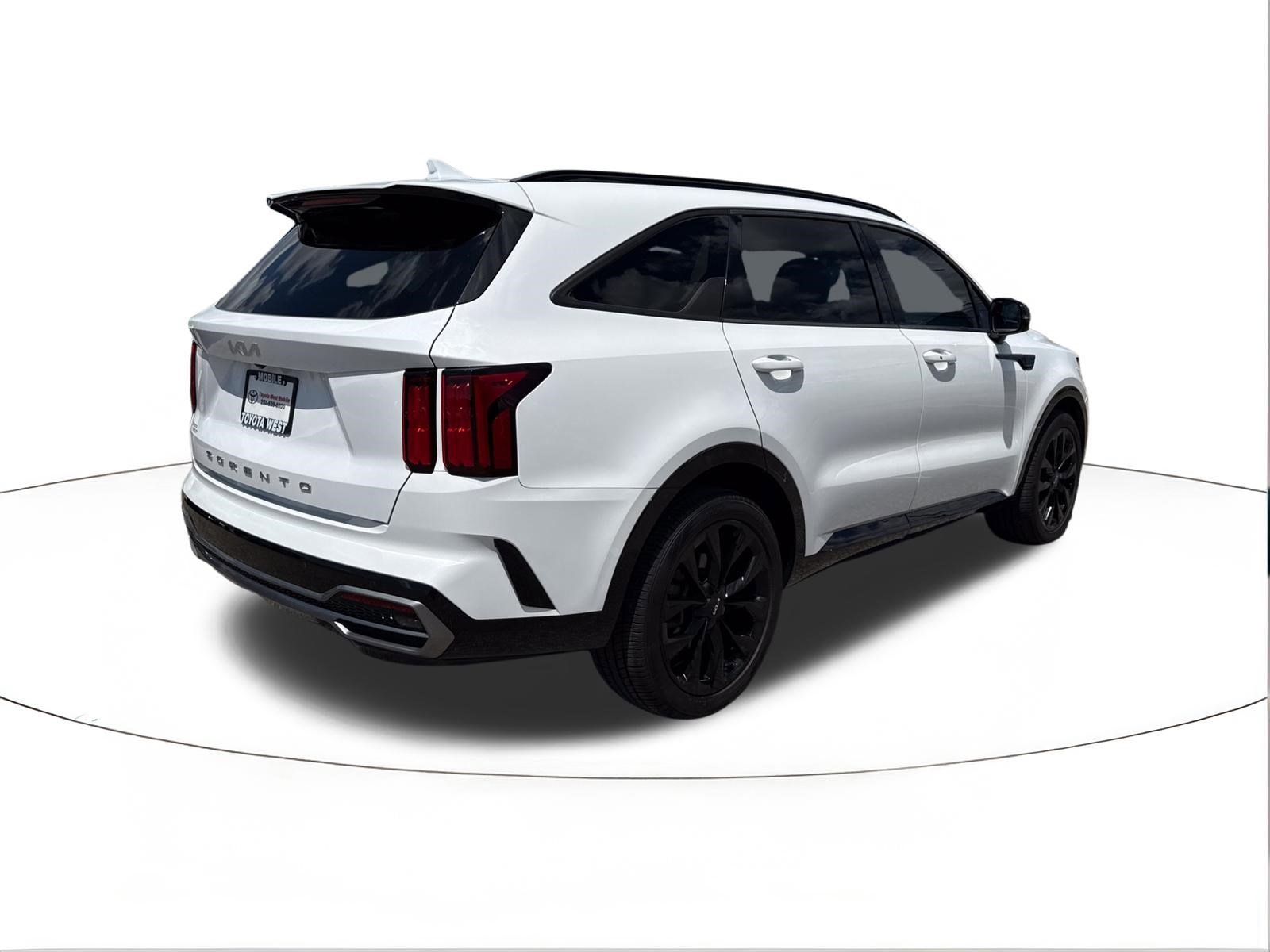 Used 2022 Glacial White Pearl Kia SX image 3