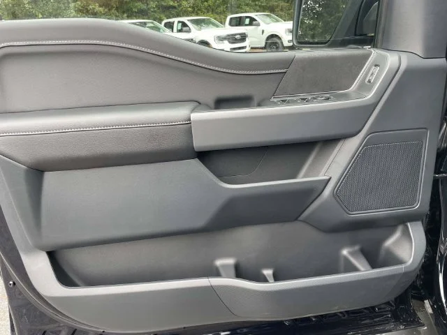New 2026 Blue Ford XLT image 13