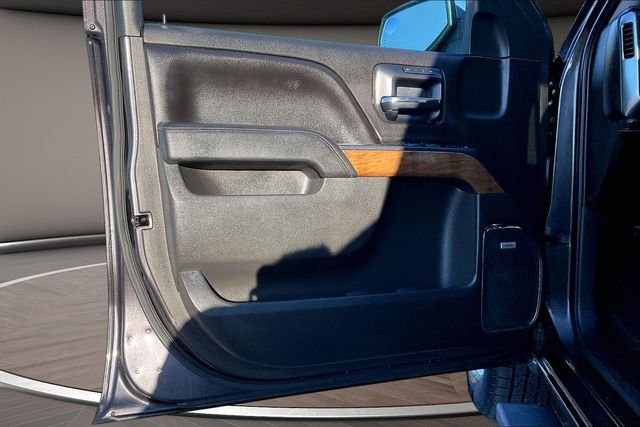 Used 2014 Gray Chevrolet LTZ image 22
