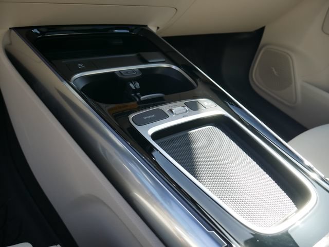 New 2026 Polar White Mercedes-Benz GLA 250 image 39