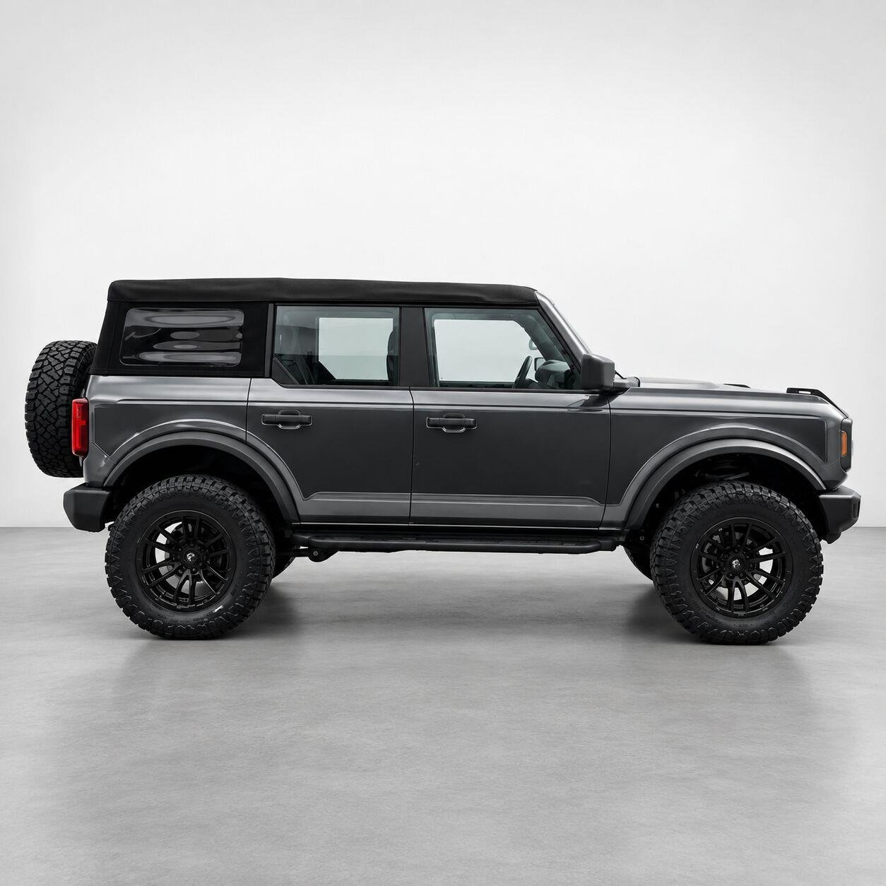 Used 2022 Carbonized Gray Metallic Ford Base image 6