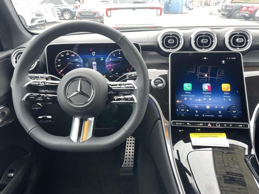 New 2026 MANUFAKTUR Alpine Grey Mercedes-Benz GLC 300 image 2