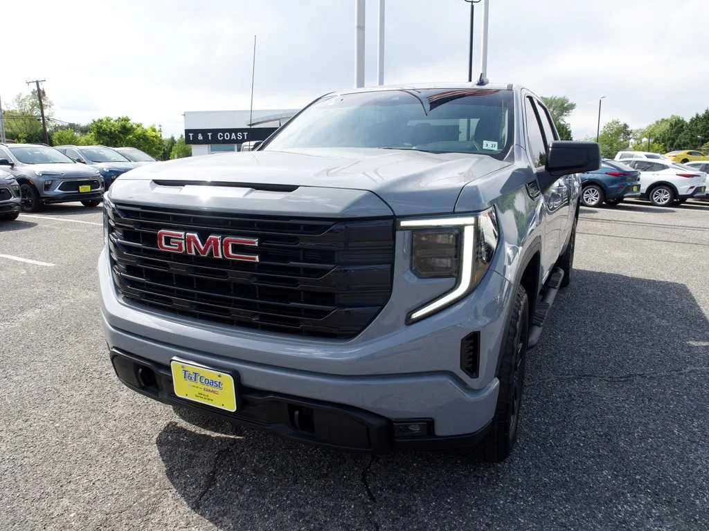 2024 GMC Sierra 4WD Crew Cab Standard Box Elevation's photo