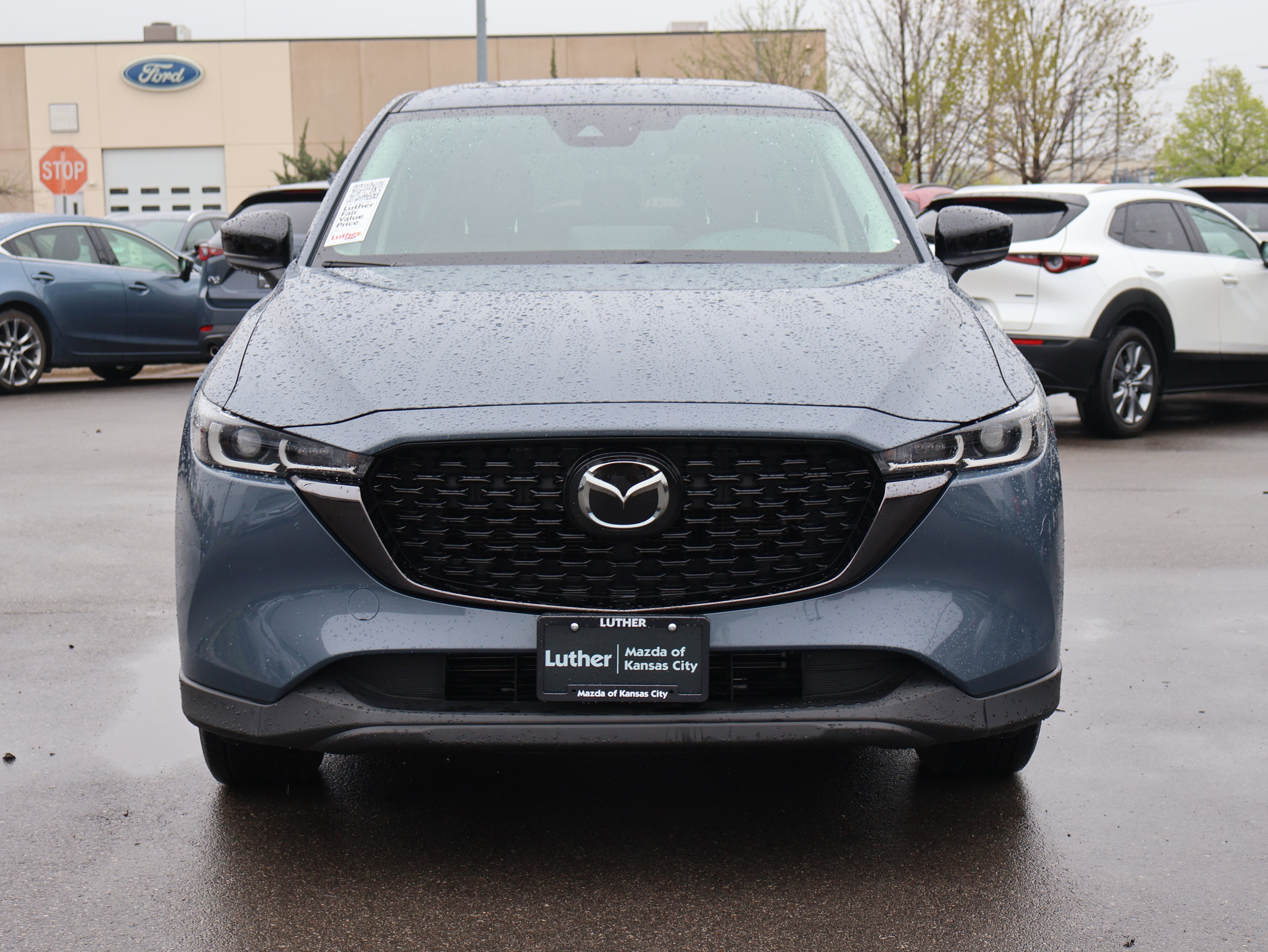 Used 2025 Mazda CX-5 S Carbon Edition with VIN JM3KFBCMXS0560183 for sale in Kansas City