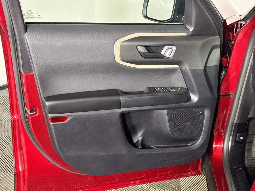 Used 2025 Red Ford Big Bend image 10