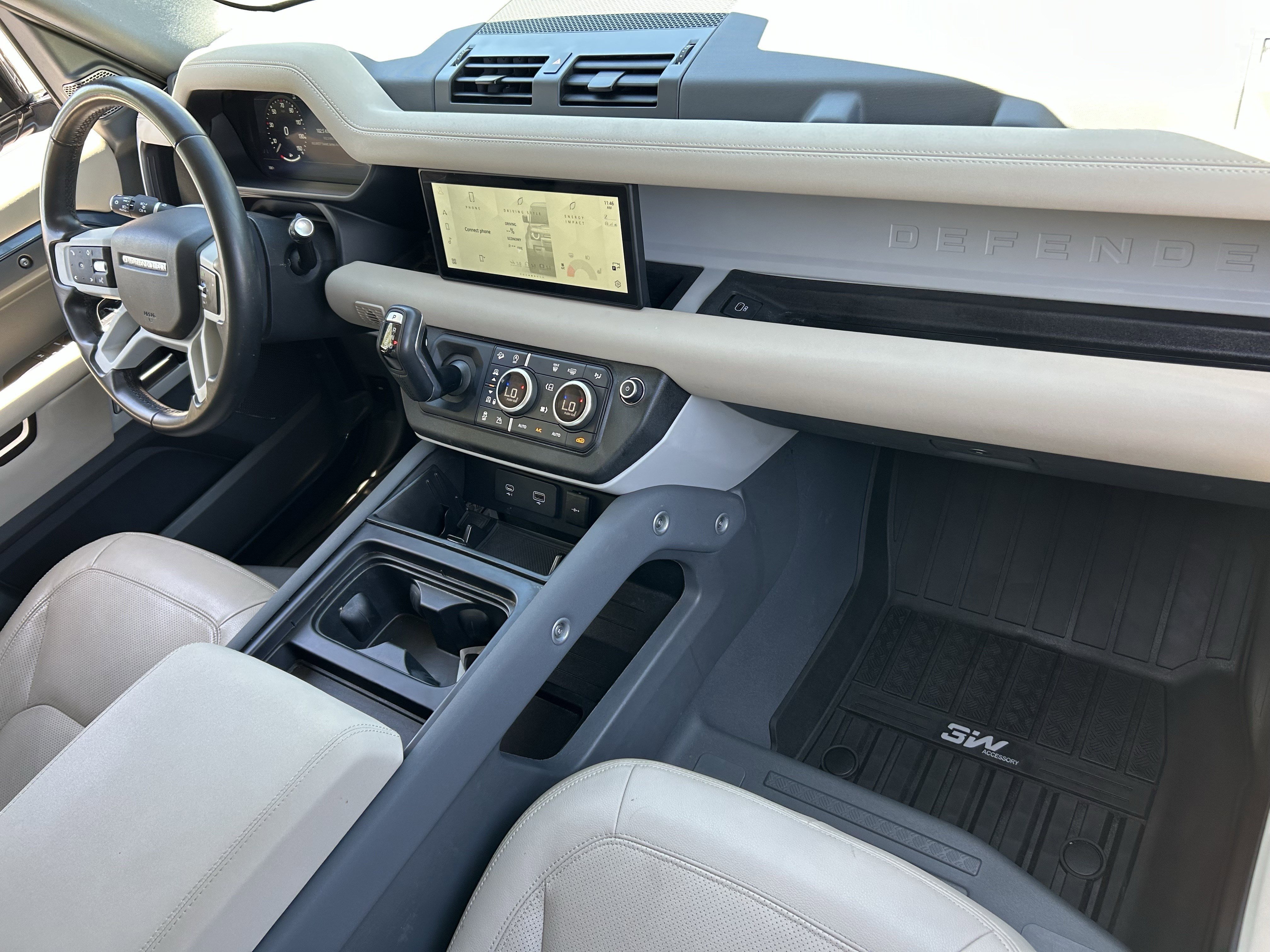 Used 2023 Blue Land Rover S image 10