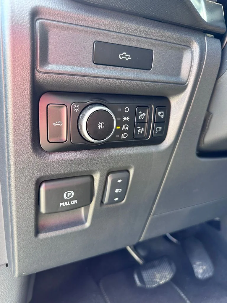 2026 Ford F-150 Platinum - Photo 14