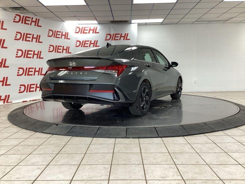 New 2026 Gray Hyundai SEL Sport image 7