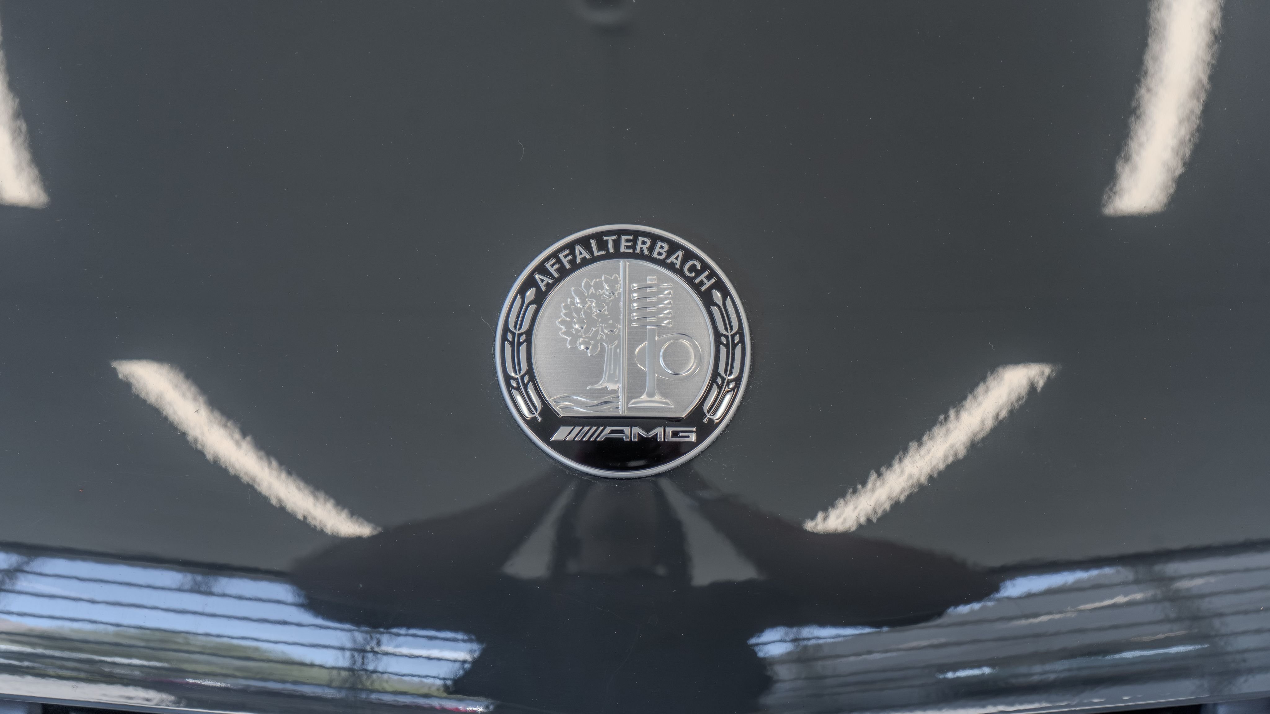 New 2026 MANUFAKTUR Silicon Grey Mercedes-Benz GLS 63 AMG® image 5