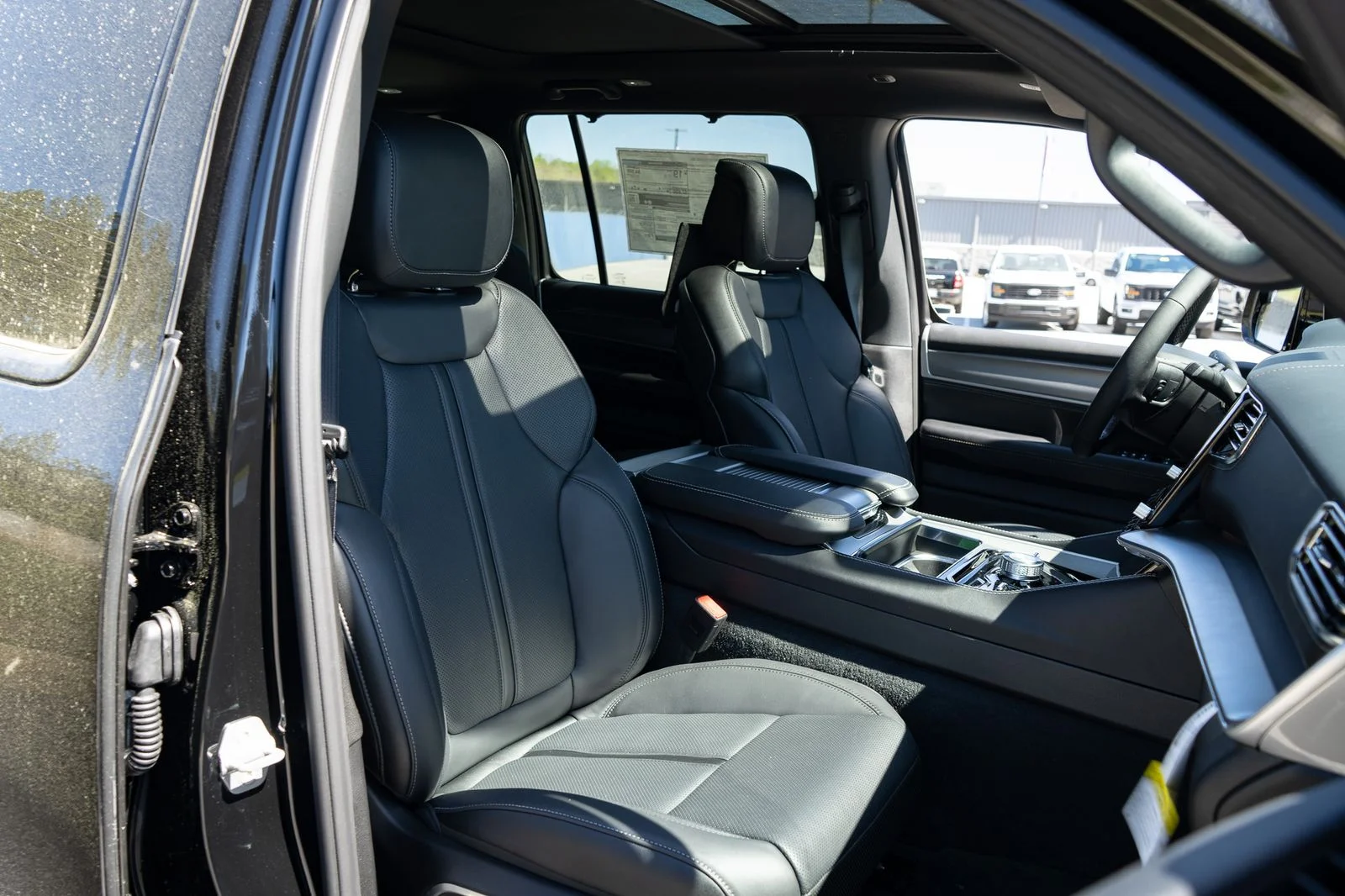 New 2026 Black Jeep Limited Reserve image 24