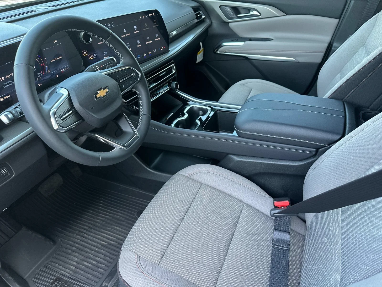 2027 Chevrolet Traverse LT - Photo 10