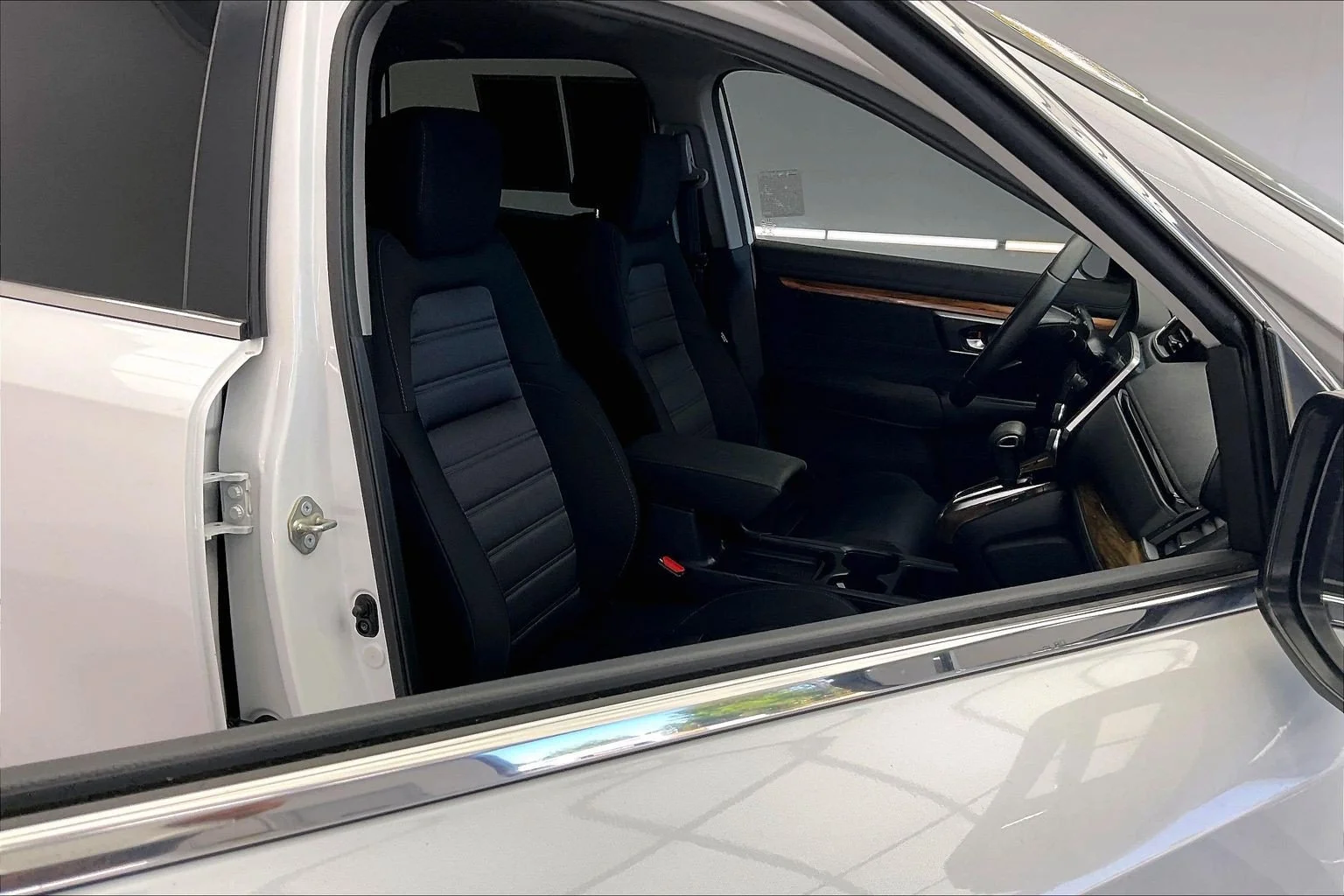 Used 2019 Platinum White Pearl Honda EX image 6