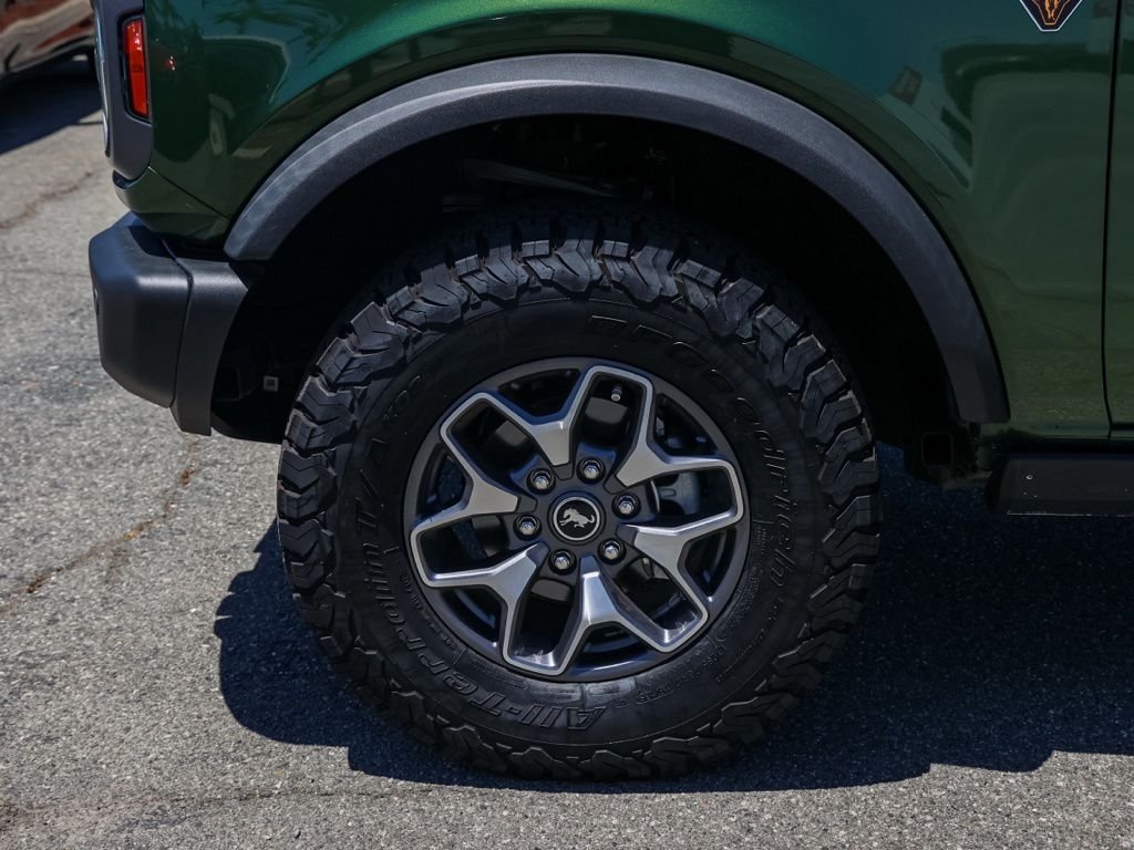 Used 2023 Green Ford Badlands image 10