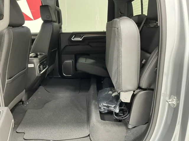 2026 GMC Sierra 3500HD Denali - Photo 23