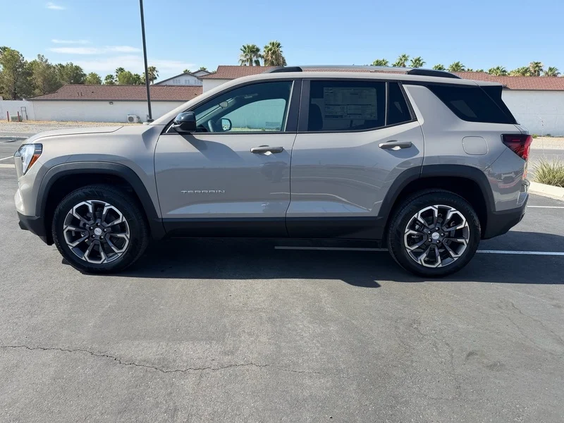 New 2027 Riverstone Metallic GMC Elevation image 6