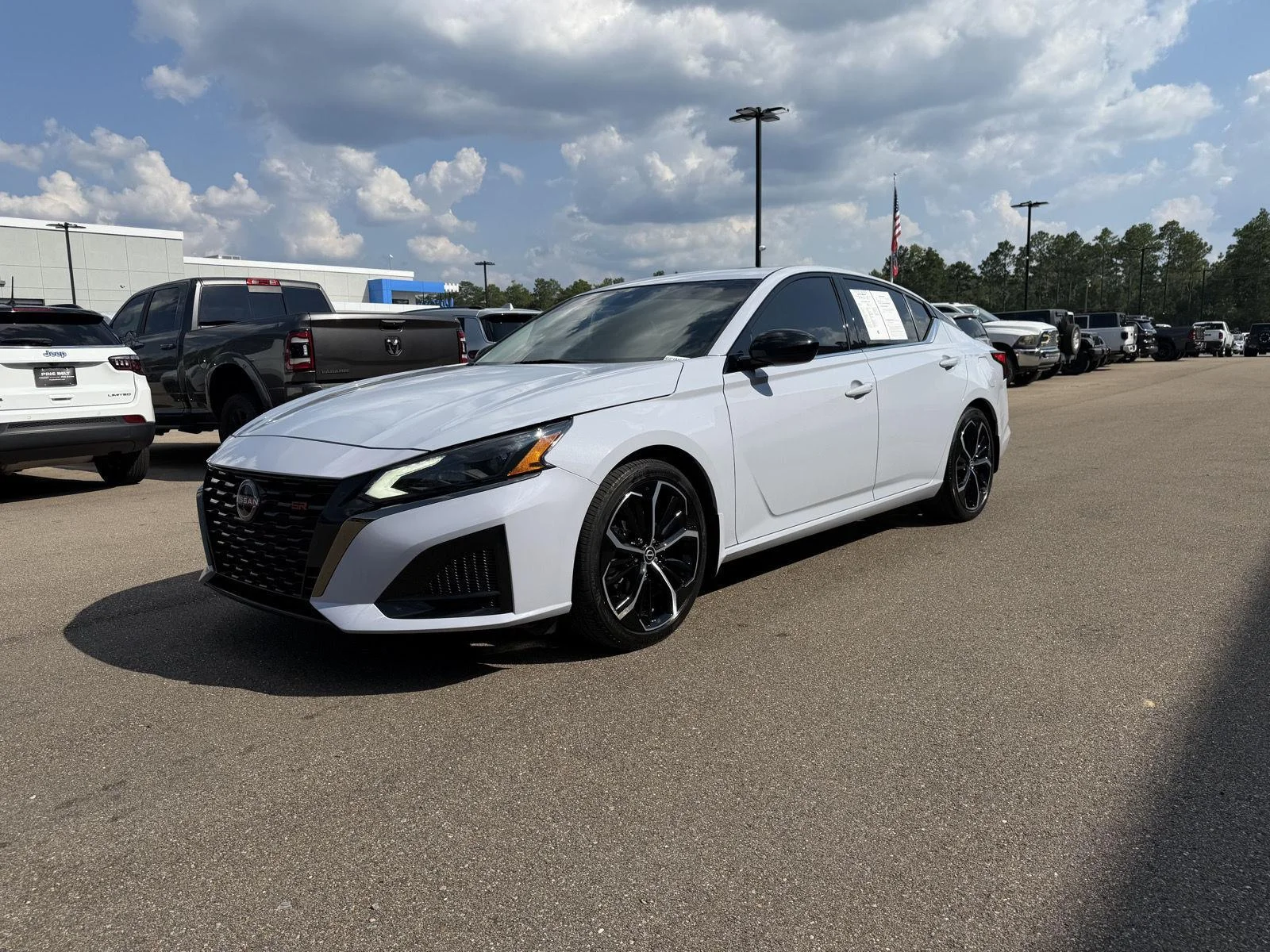 Used 2023 Gray Sky Pearl Nissan 2.5 SR image 1