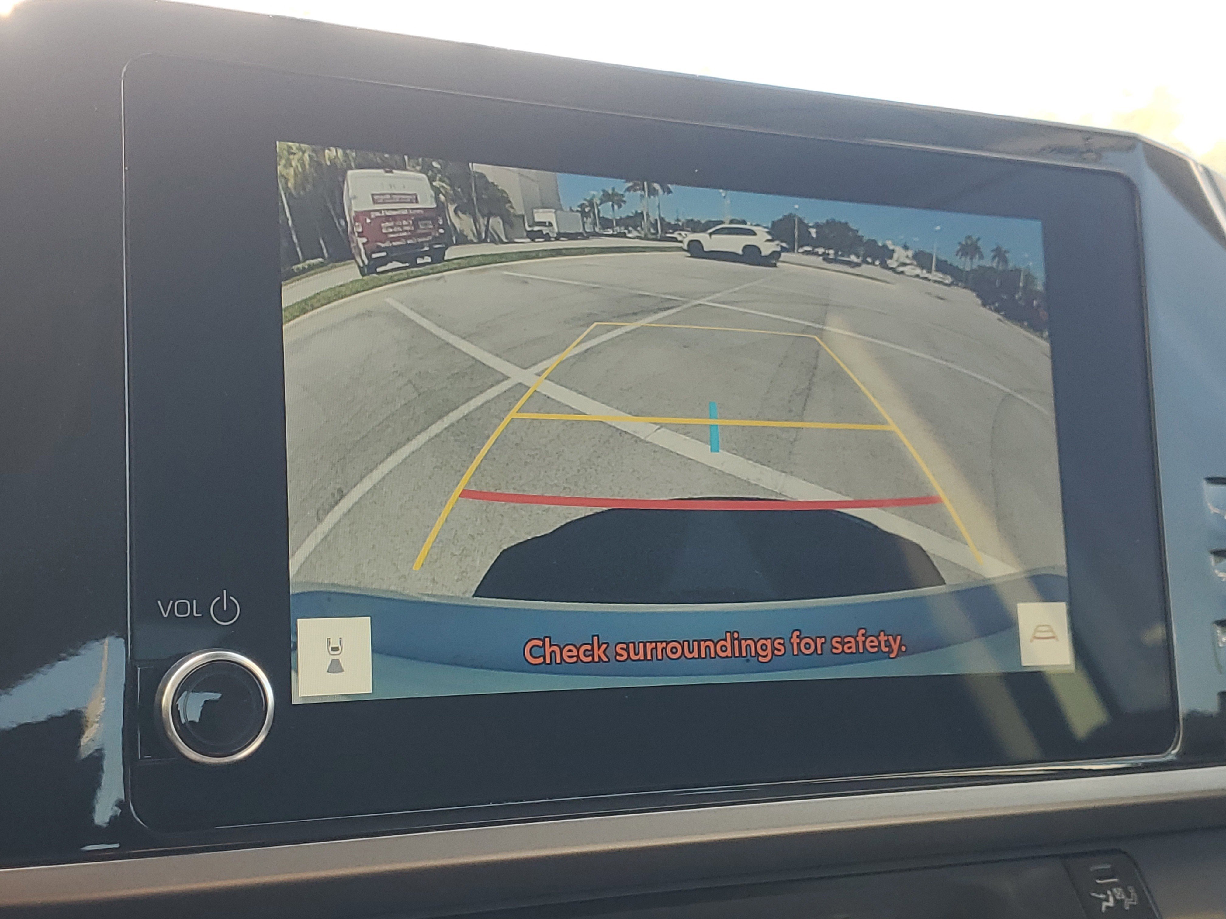 Used 2025 Ice Toyota LE image 27