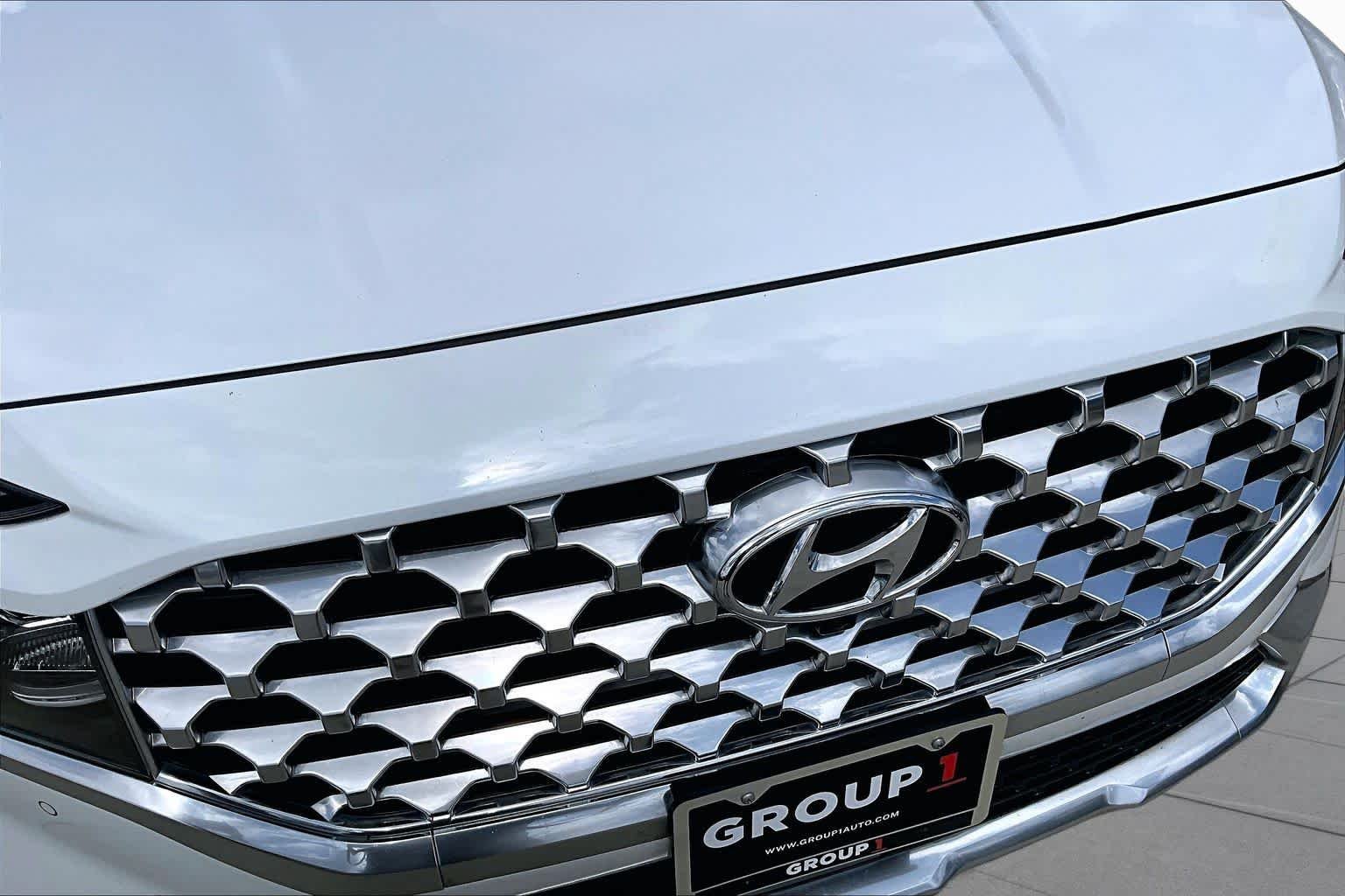 Used 2021 Quartz White Hyundai Limited image 29